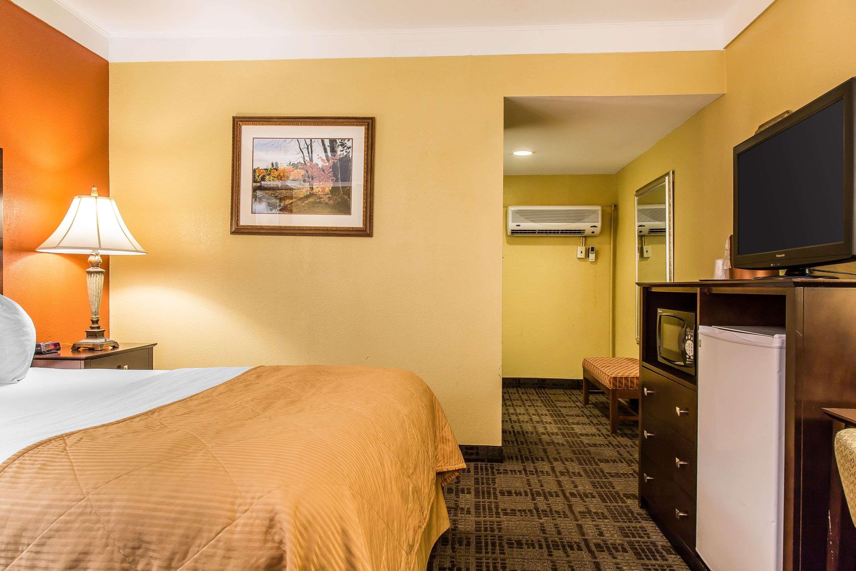 แคลเรียน โฮเต็ล แอนด์ สวีท แฮมเดน - นิว เฮเว่น Hotel ภายนอก รูปภาพ