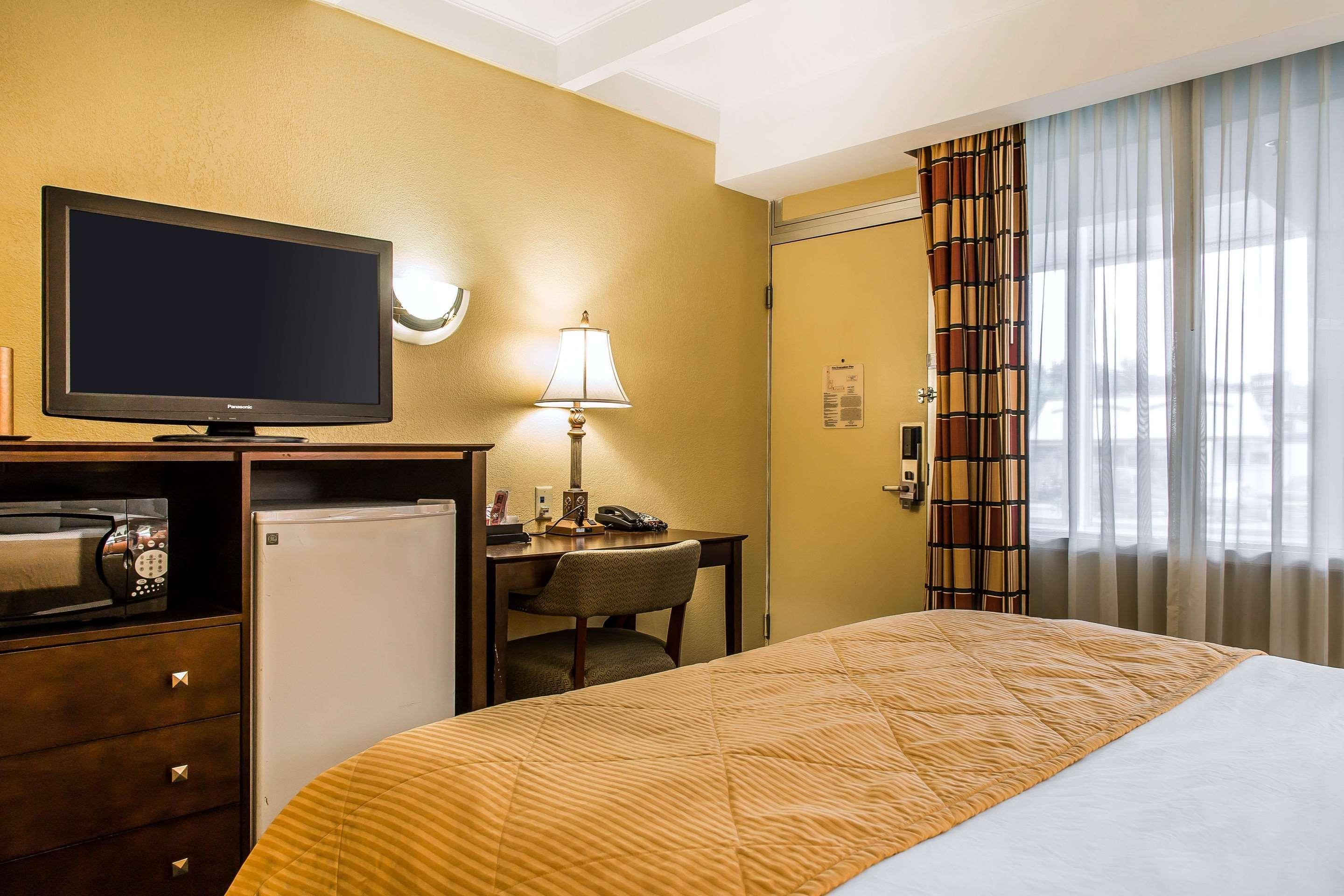 แคลเรียน โฮเต็ล แอนด์ สวีท แฮมเดน - นิว เฮเว่น Hotel ภายนอก รูปภาพ