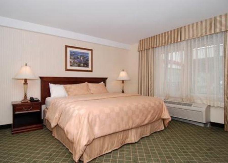 แคลเรียน โฮเต็ล แอนด์ สวีท แฮมเดน - นิว เฮเว่น Hotel ภายนอก รูปภาพ