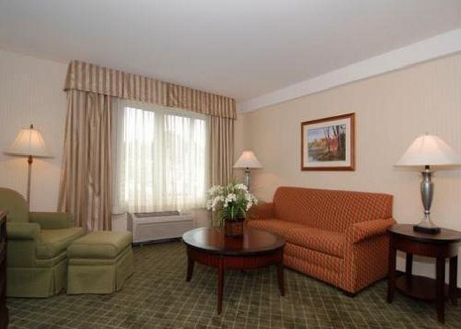 แคลเรียน โฮเต็ล แอนด์ สวีท แฮมเดน - นิว เฮเว่น Hotel ภายนอก รูปภาพ