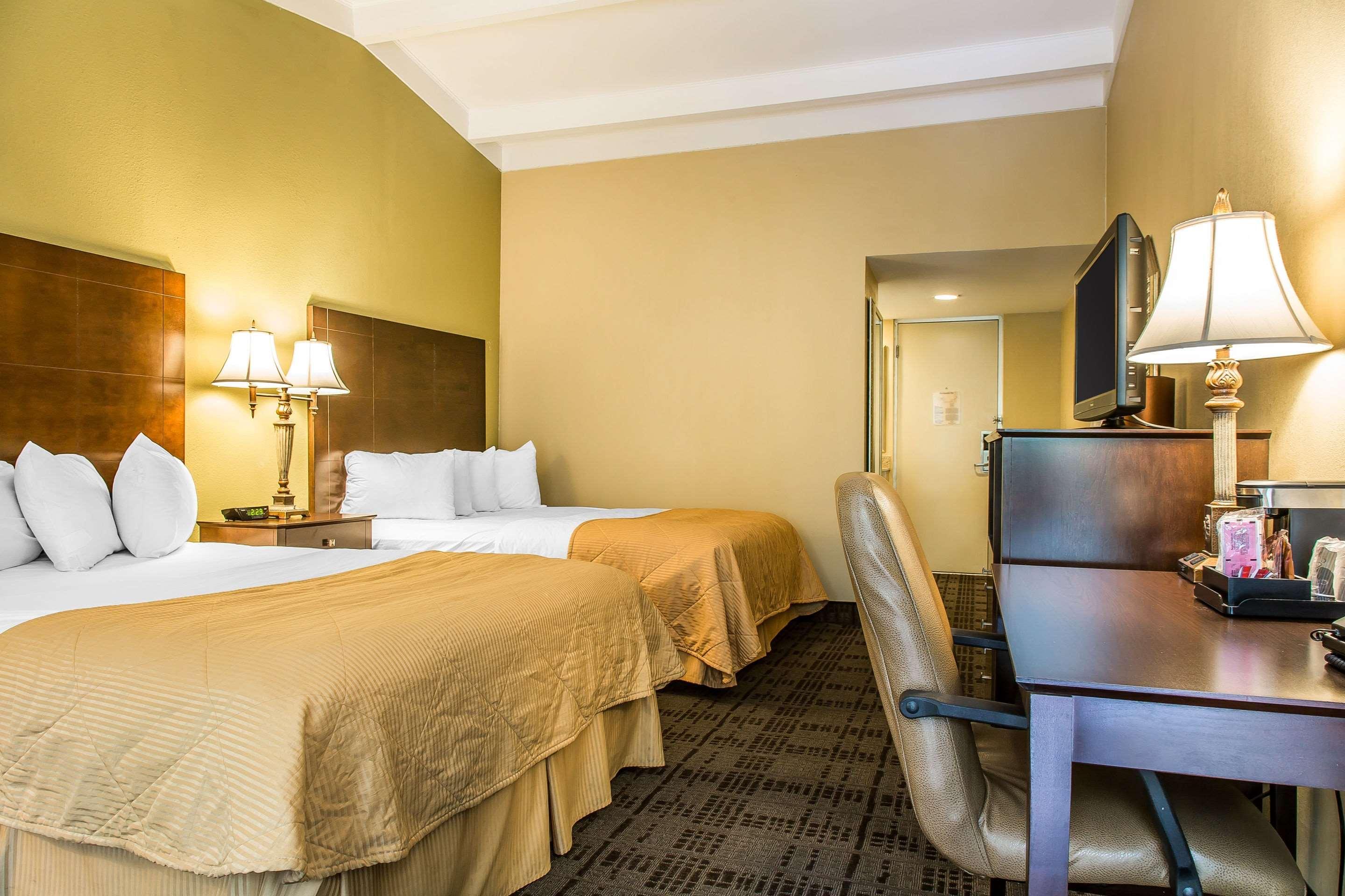 แคลเรียน โฮเต็ล แอนด์ สวีท แฮมเดน - นิว เฮเว่น Hotel ภายนอก รูปภาพ