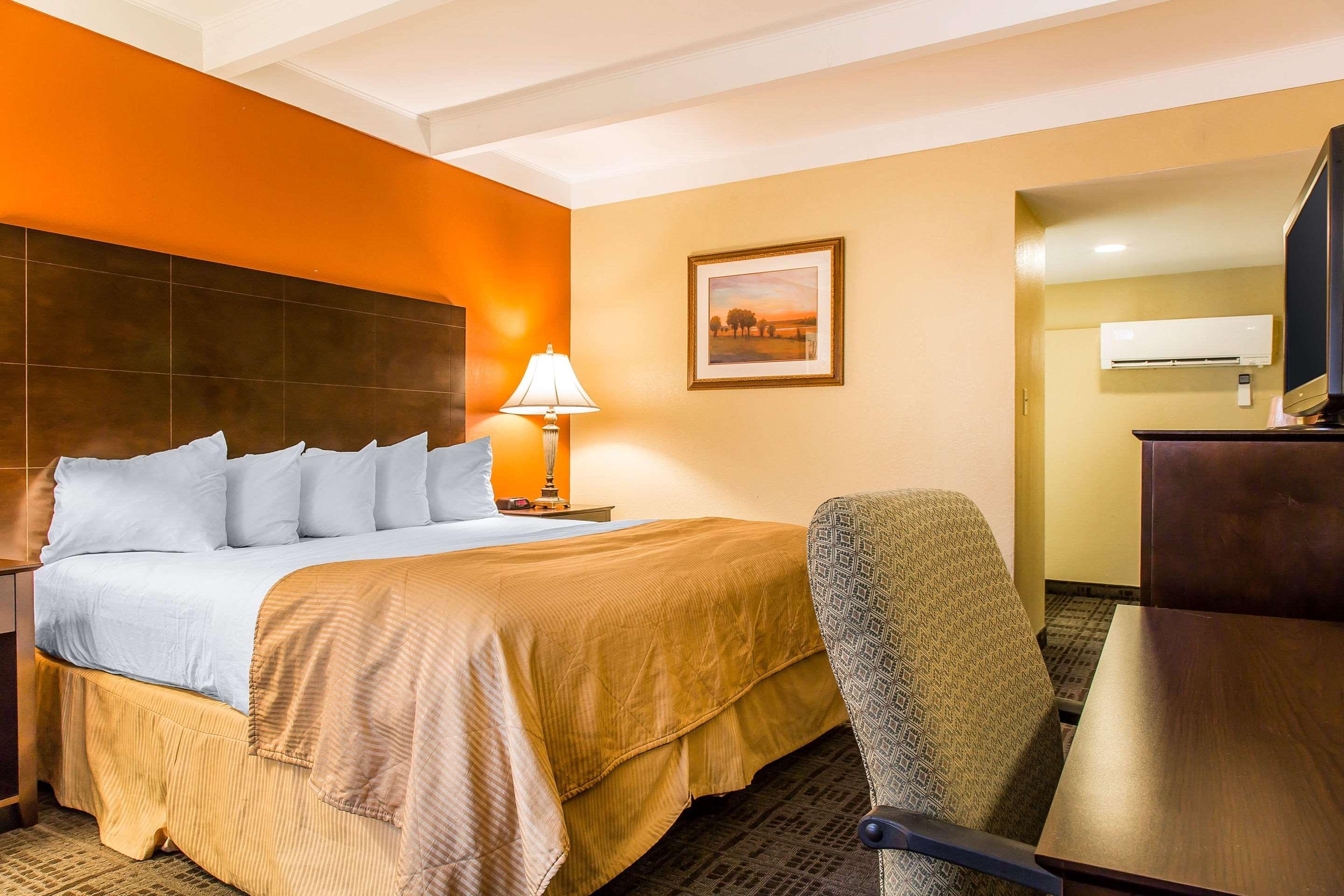แคลเรียน โฮเต็ล แอนด์ สวีท แฮมเดน - นิว เฮเว่น Hotel ภายนอก รูปภาพ