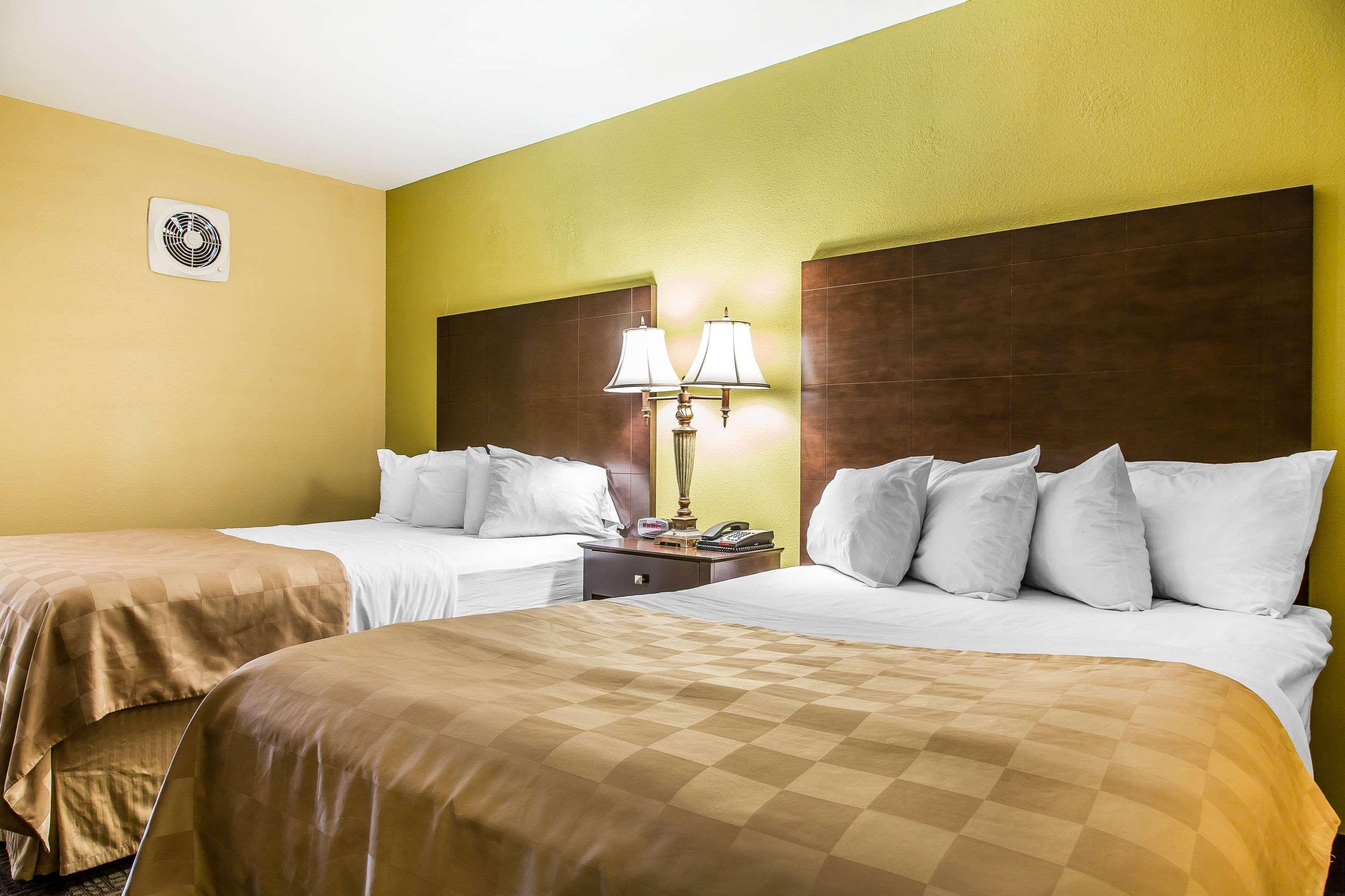 แคลเรียน โฮเต็ล แอนด์ สวีท แฮมเดน - นิว เฮเว่น Hotel ภายนอก รูปภาพ