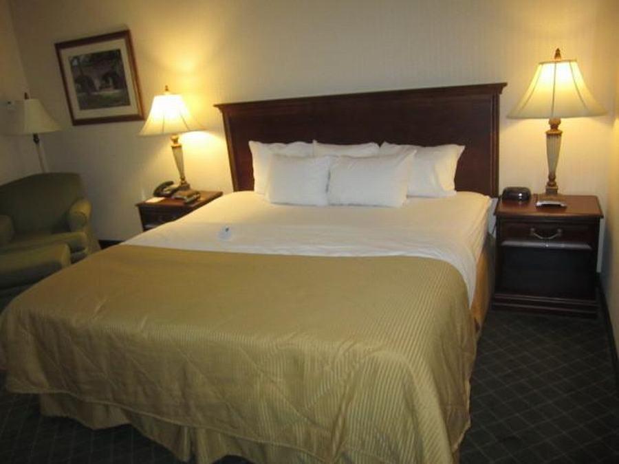 แคลเรียน โฮเต็ล แอนด์ สวีท แฮมเดน - นิว เฮเว่น Hotel ภายนอก รูปภาพ